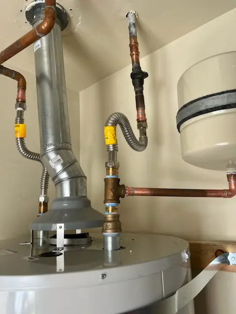 Water heater installation and plumbing repair in Hilltop